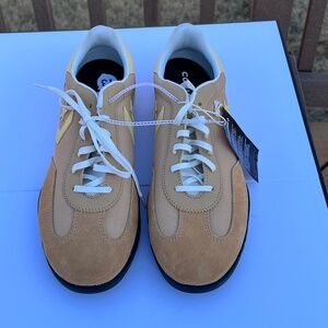 Run Star Trainer Converse Suede Sneakers Khaki Tan - Men 13 / Women 14.5